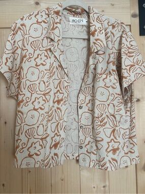 PO-EM covet blouse in seashell print